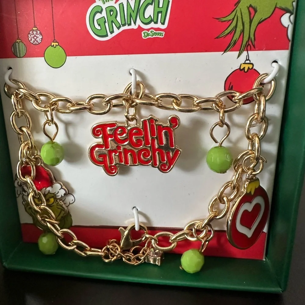 🆕The Grinch Charm Bracelet
